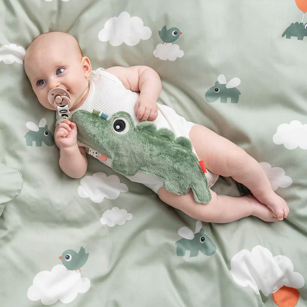 Mini mantita con porta chupete Croco verde