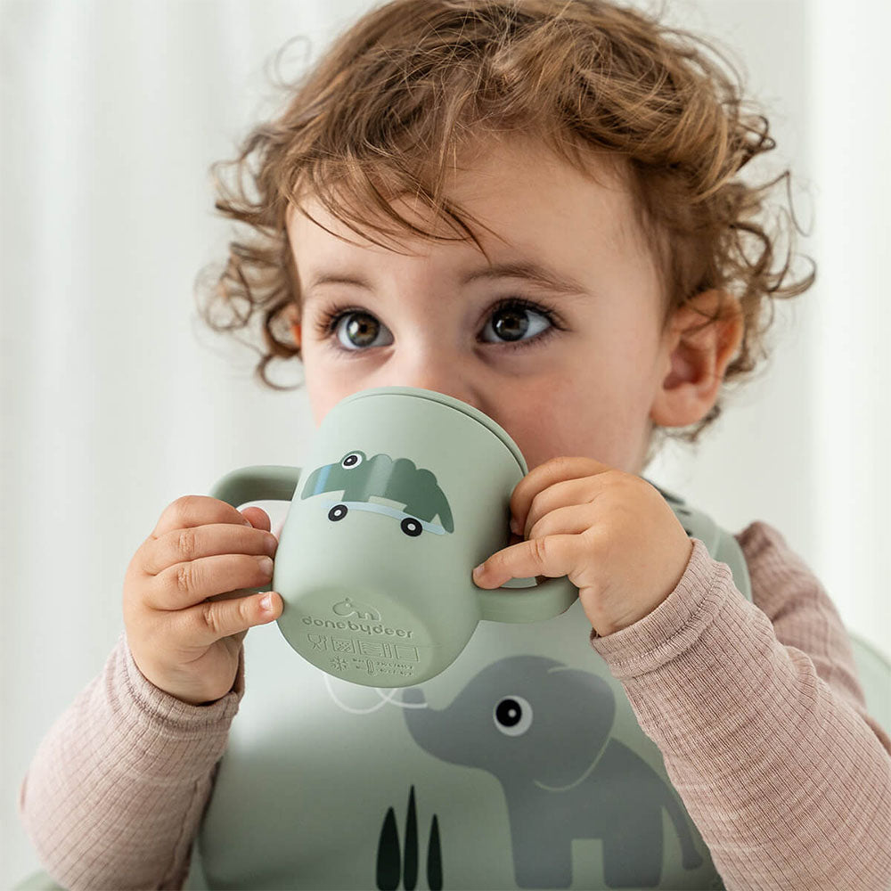 Vaso con boquilla de silicona de 2 asas Playground verde