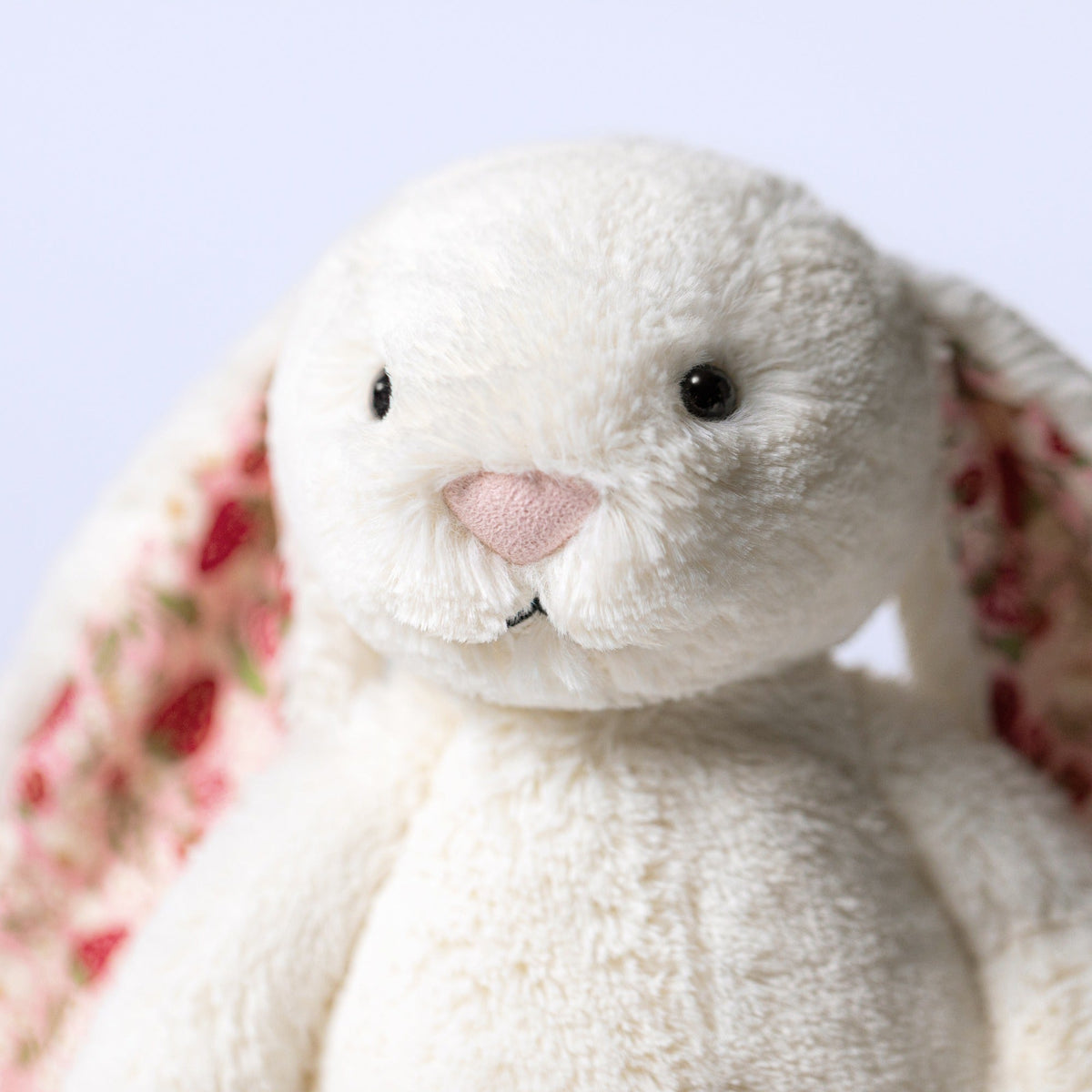 Peluche Conejo Blossom Blanco Berry Jellycat